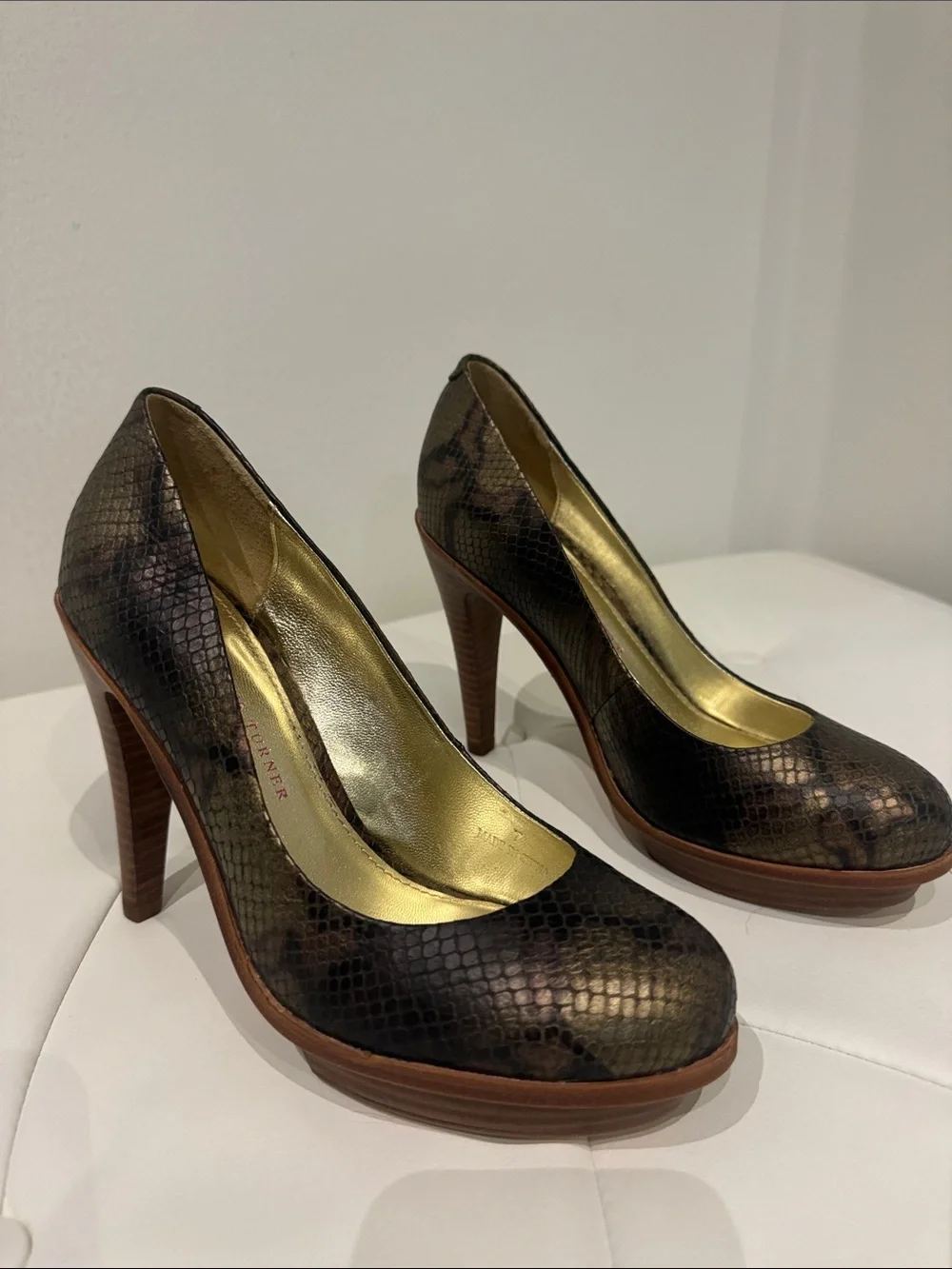 Elaine Turner Brown Snake-Print Platform Pumps